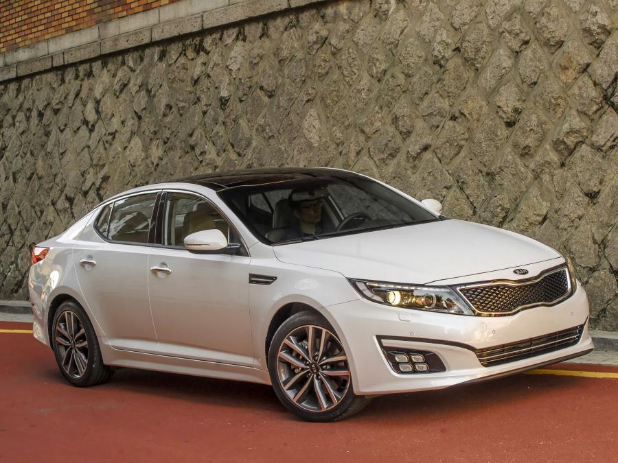 Kia Optima 2013 года  (фото 32 из 63)